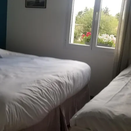 De La Seigneurie - Piscine & Сasa de vacaciones Saumur