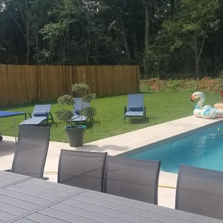De La Seigneurie - Piscine & Сasa de vacaciones *